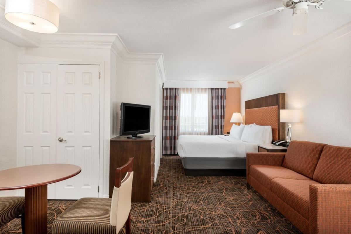 Holiday Inn Fort Lauderdale Airport